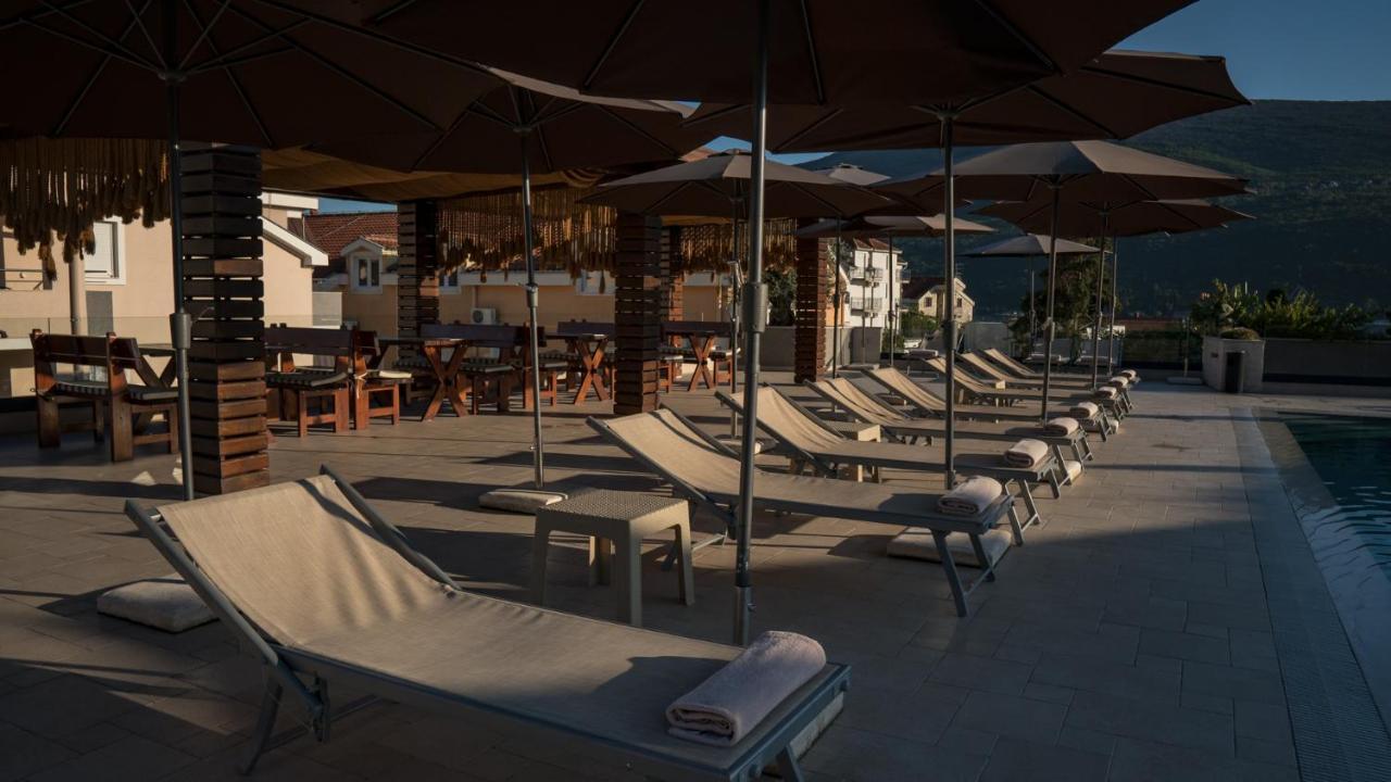 Sun Village Aparthotel 헤르섹 외부 사진