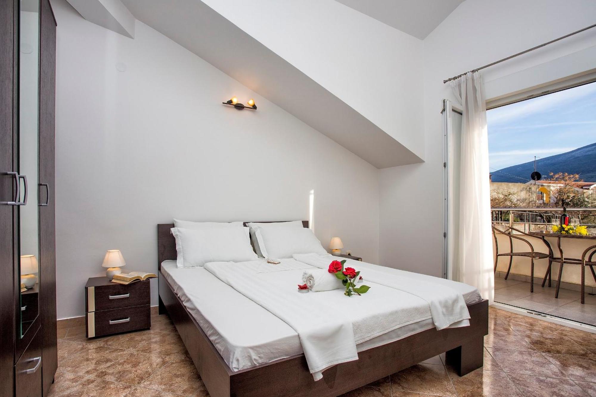 Sun Village Aparthotel 헤르섹 객실 사진