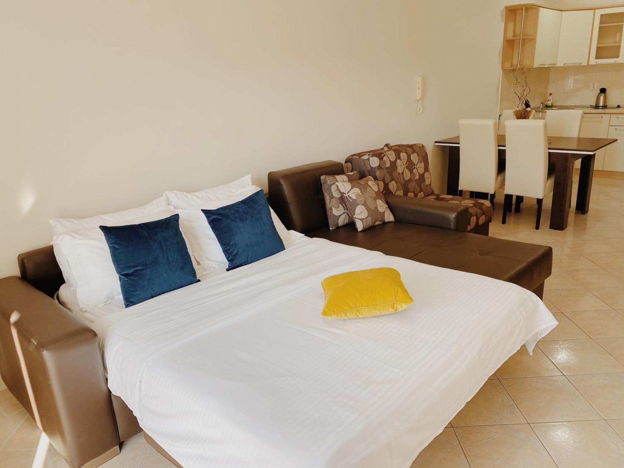 Sun Village Aparthotel 헤르섹 객실 사진