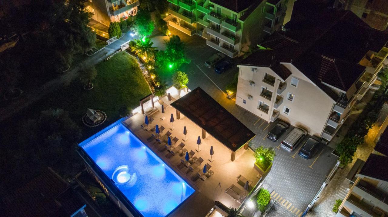 Sun Village Aparthotel 헤르섹 외부 사진