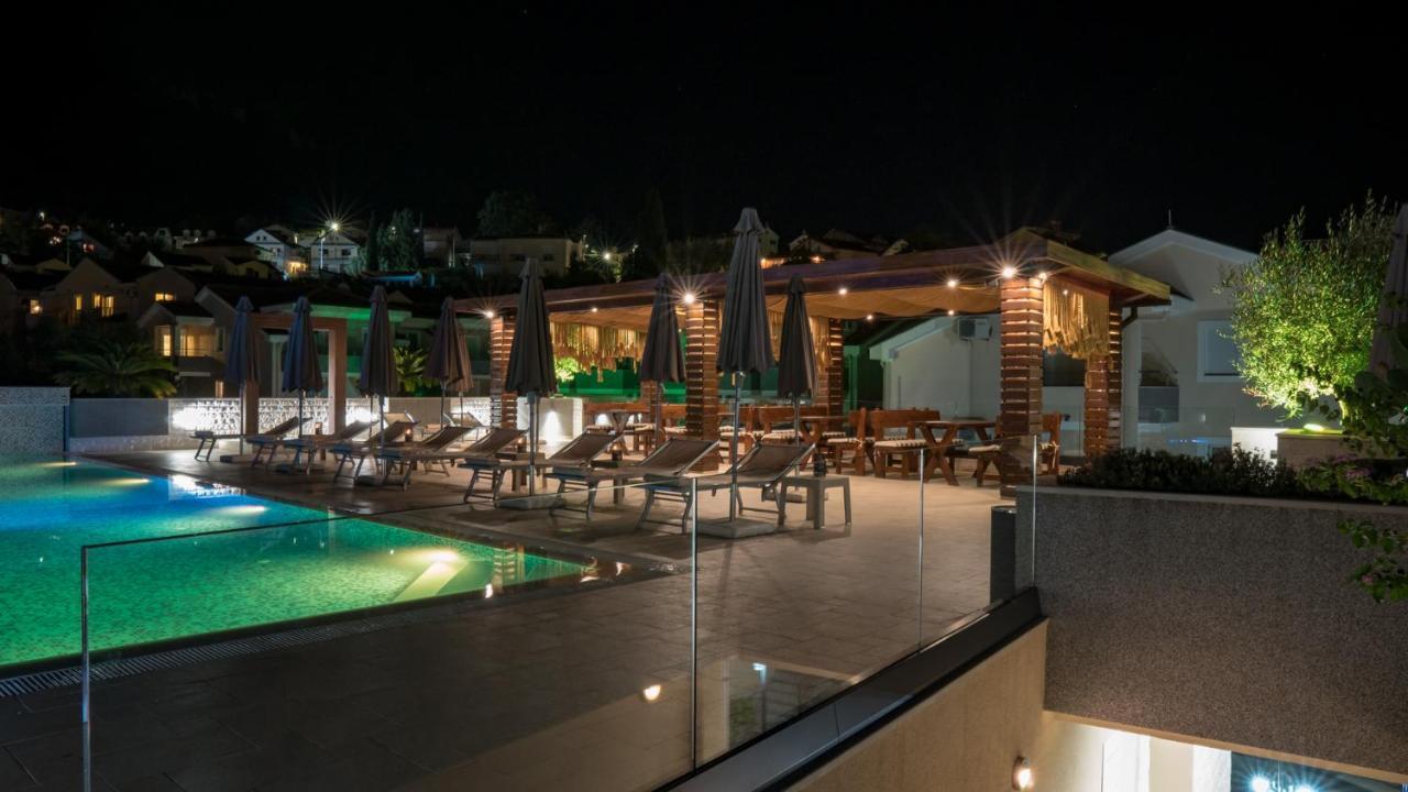 Sun Village Aparthotel 헤르섹 외부 사진